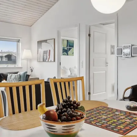 בית נופש Aira - 200m From The Sea By Interhome נורדבורג