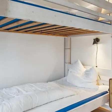 Aira - 200m From The Sea By Interhome